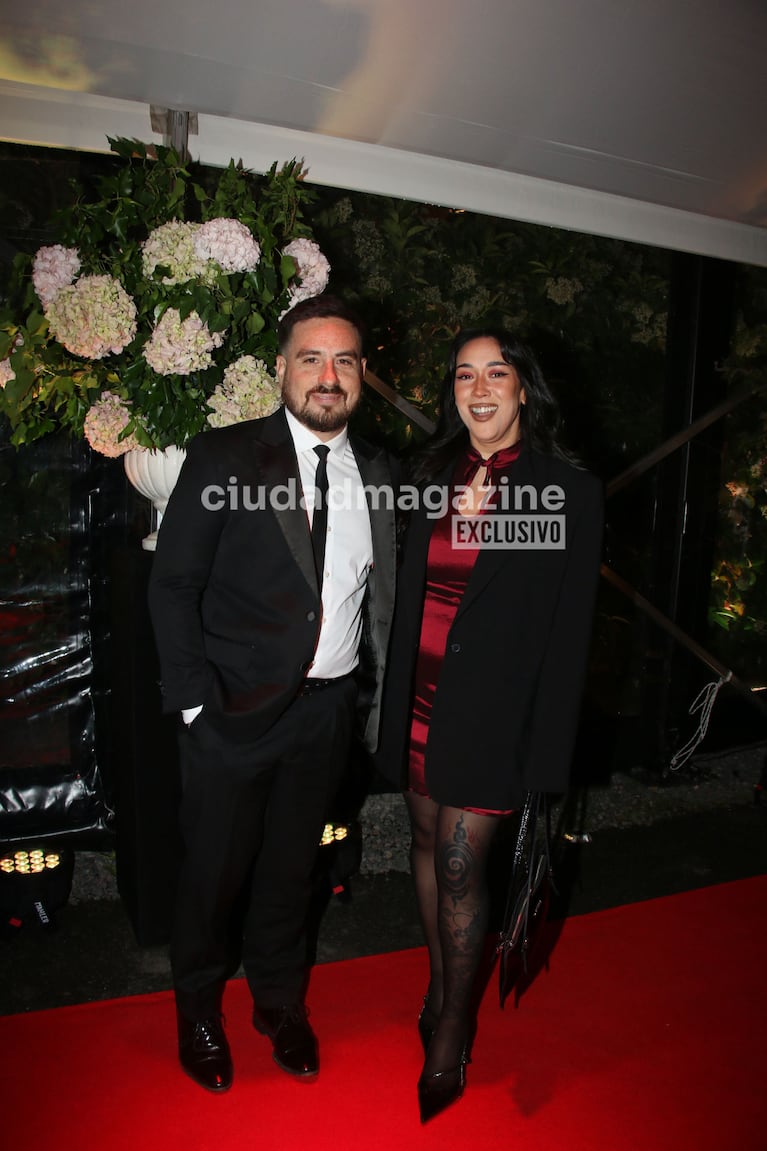 Fede Bal y Evelyn Botto en la boda de Andrea Ghidone y Pablo Otero. (Foto: Movilpress)