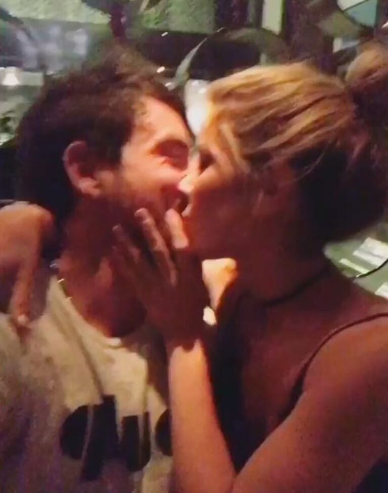 Fede Bal y Laurita Fernández, apasionados en la noche porteña: "Todos los besos son lindos"