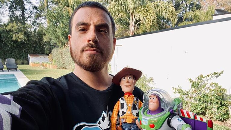 Fede está planeando una acción solidaria para el Día del Niño.