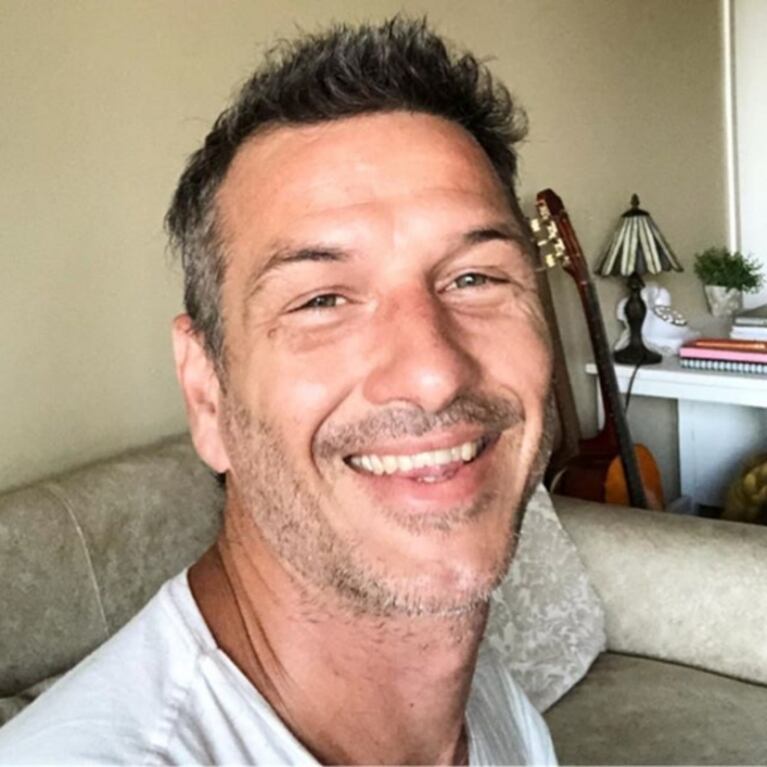 Federico Amador se autocortó el pelo y lució orgulloso el resultado final: "Creo que algo zafa"
