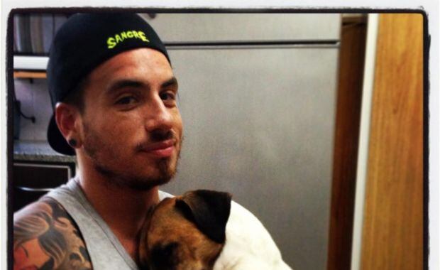 Federico Bal y su perro (Foto: Twitter).