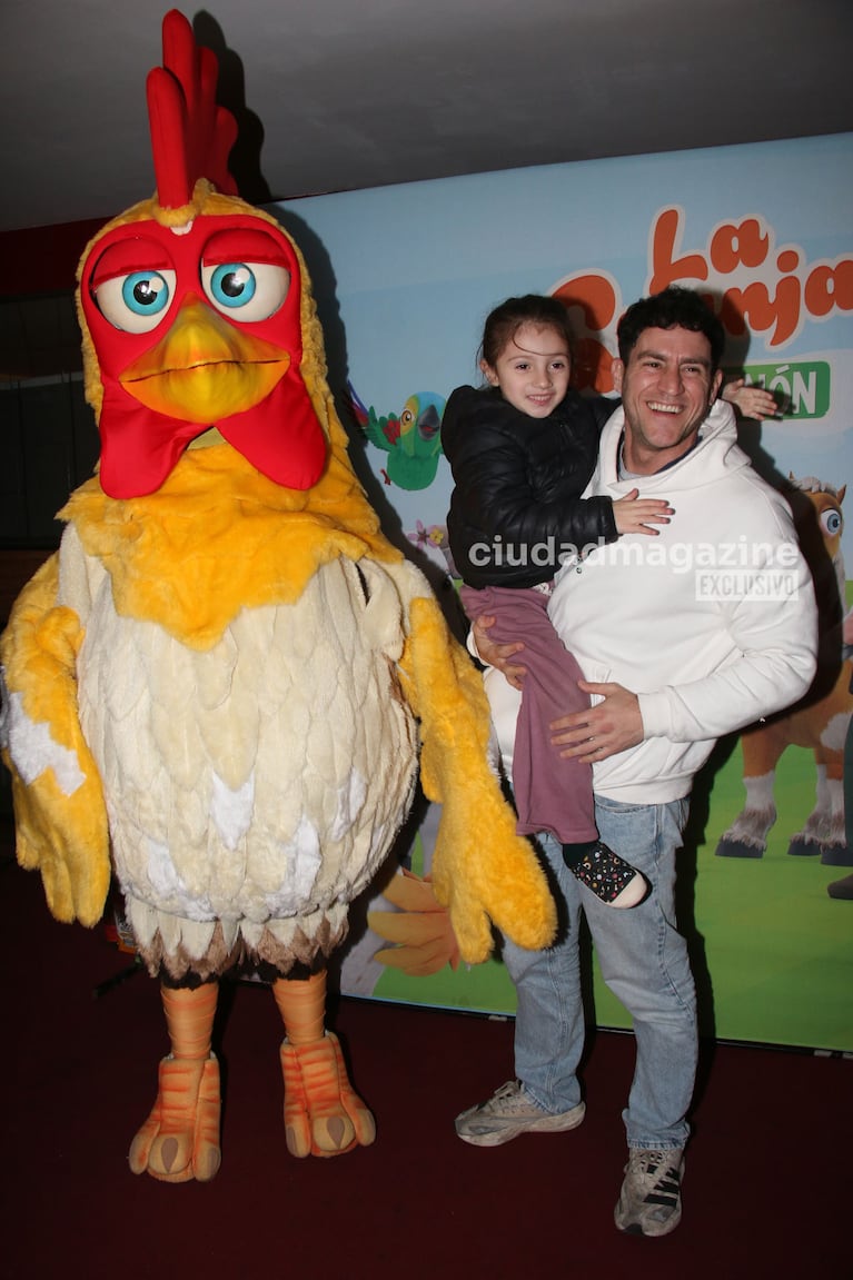 Federico Barón con su hija en el estreno de La Granja de Zenon (Foto: Movilpress).