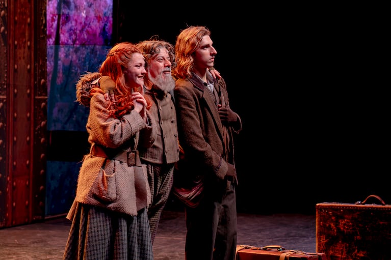 Felipe Bou Abdo, Minerva Casero y Pichu Straneo en Anastasia.