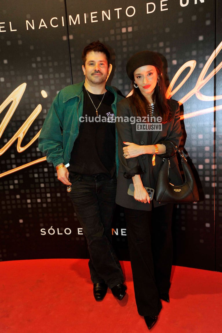 Felipe Colombo y Cecilia Coronado en el estreno de cine Michael (Foto: Movilpress).