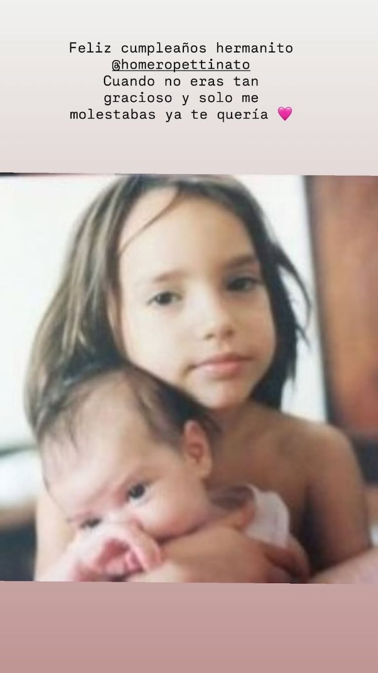 “Feliz cumpleaños, hermanito. Cuando no eras tan gracioso y solo me molestabas ya te quería”.   Crédito: Instagram