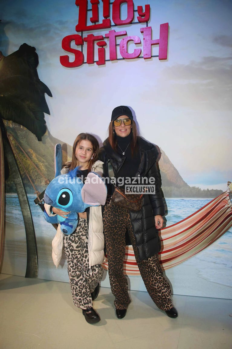 Fernanda Callejón y Giovanna Diotto en la premiere de Lilo & Stitch (Foto: Movilpress).
