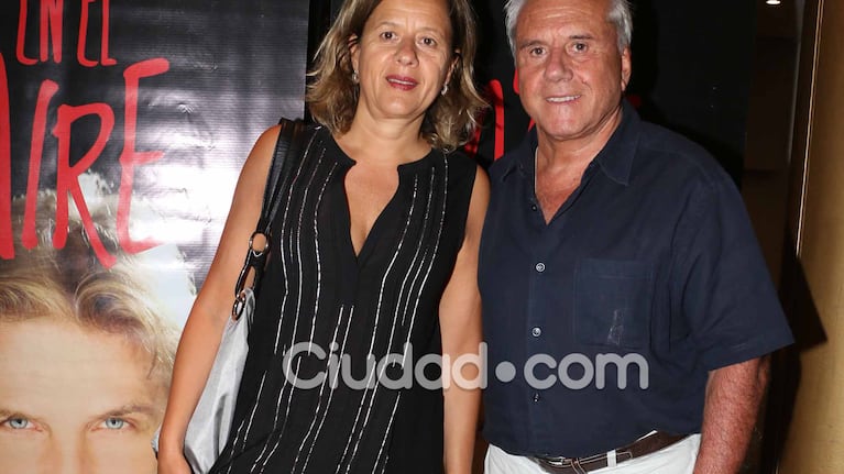 Fernando Bravo y su mujer en el teatro Tabarís. (Foto: Movilpress-Ciudad.com)