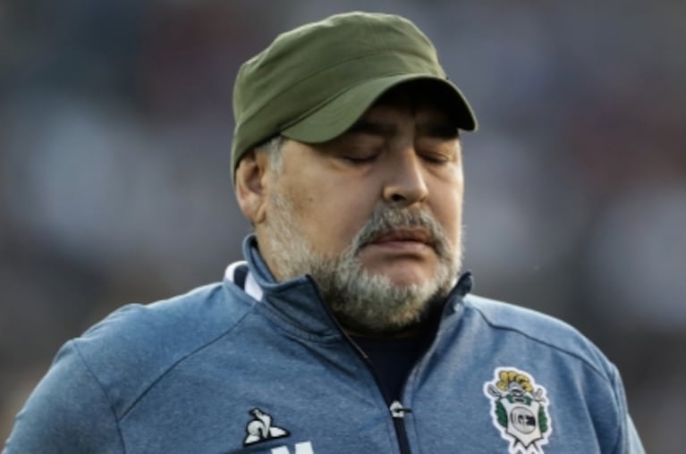 Fernando Burlando, sobre la pelea de Diego Maradona y Gianinna: "Ella le tira amor y él le habla de herencia"