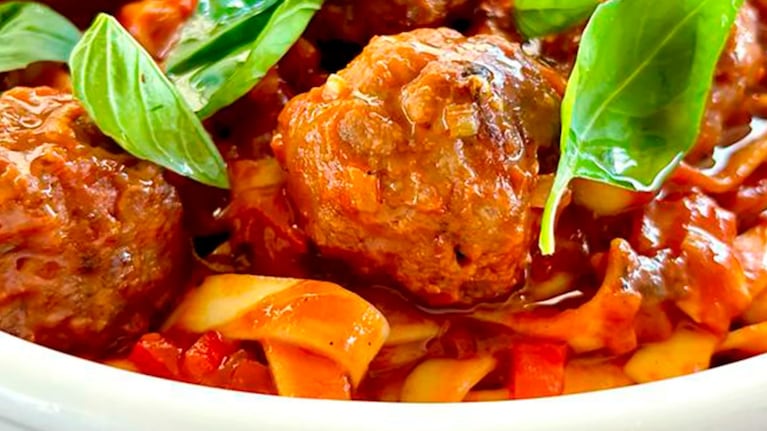 Fideos con albóndigas: la receta para compartir en familia