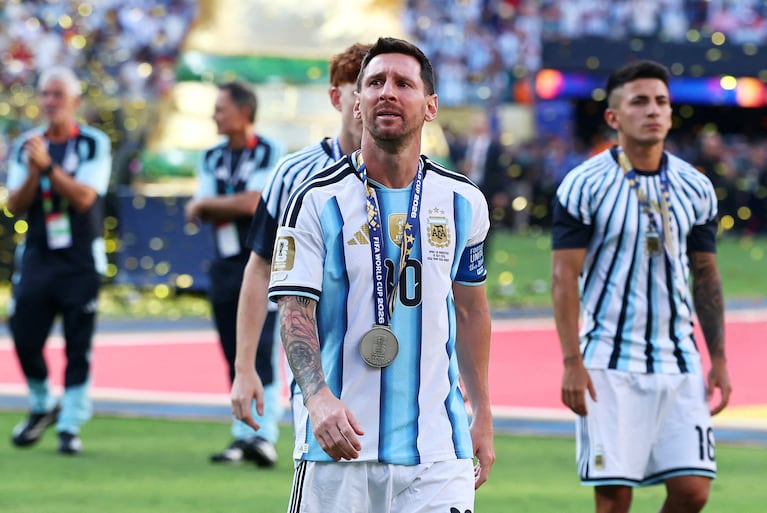 FILE PHOTO: Argentina's Lionel Messi with the runners-up medal as he looks dejected after the match IMAGN IMAGES via Reuters/Vincent Carchietta New York/New Jersey Stadium, East Rutherford, New Jersey, U.S. - July 19, 2026/File Photo