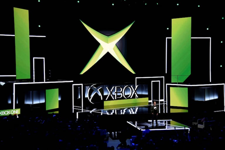 FILE PHOTO: FILE PHOTO: Head of Microsoft Xbox Phil Spencer speaks during the Microsoft Xbox E3 2017 media briefing in Los Angeles, California, U.S., June 11, 2017. REUTERS/Kevork Djansezian/File Photo/File Photo