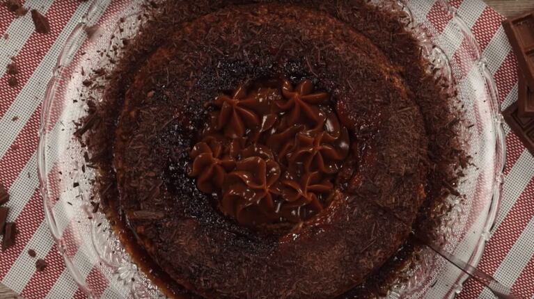 Flan de chocolate: una receta perfecta para sorprender a todos en la mesa a la hora del postre 