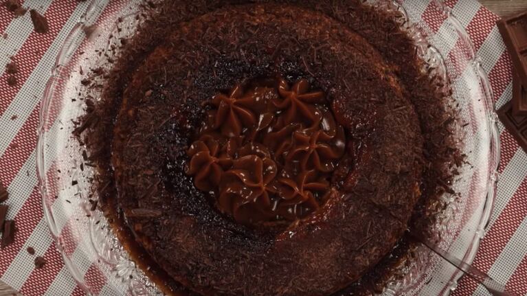 Flan de chocolate: una receta perfecta para sorprender a todos en la mesa a la hora del postre
