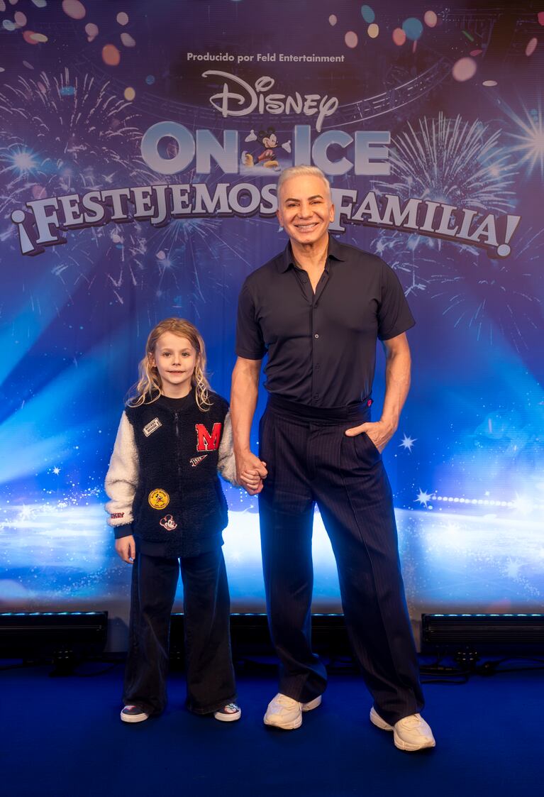Flavio y Dionisio Mendoza en el estreno de Disney On Ice (Foto: Prensa).