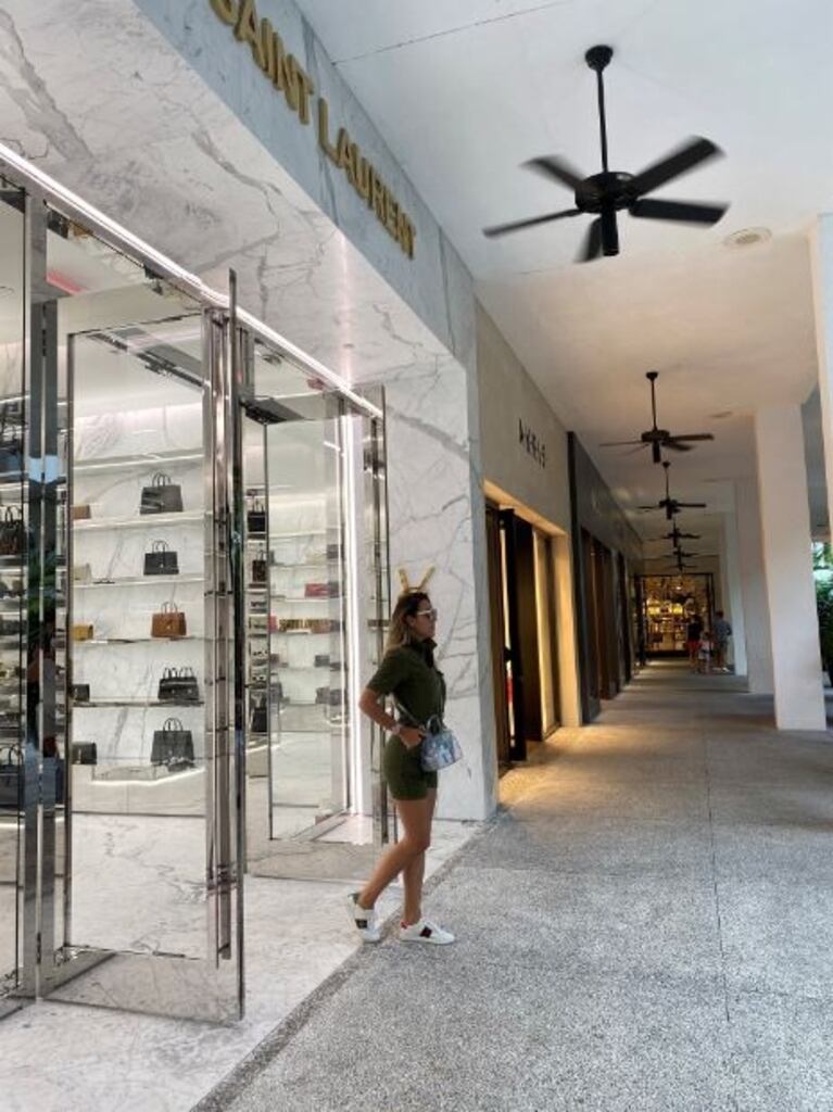 Floppy Tesouro y su primer viaje de soltera en Miami, tras su separación: nuevos proyectos y relax en la arena