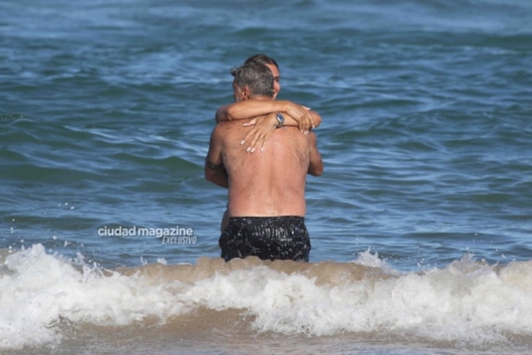 Flor de la Ve, a puro mimo con su marido en las playas de Punta del Este: las fotos del amor