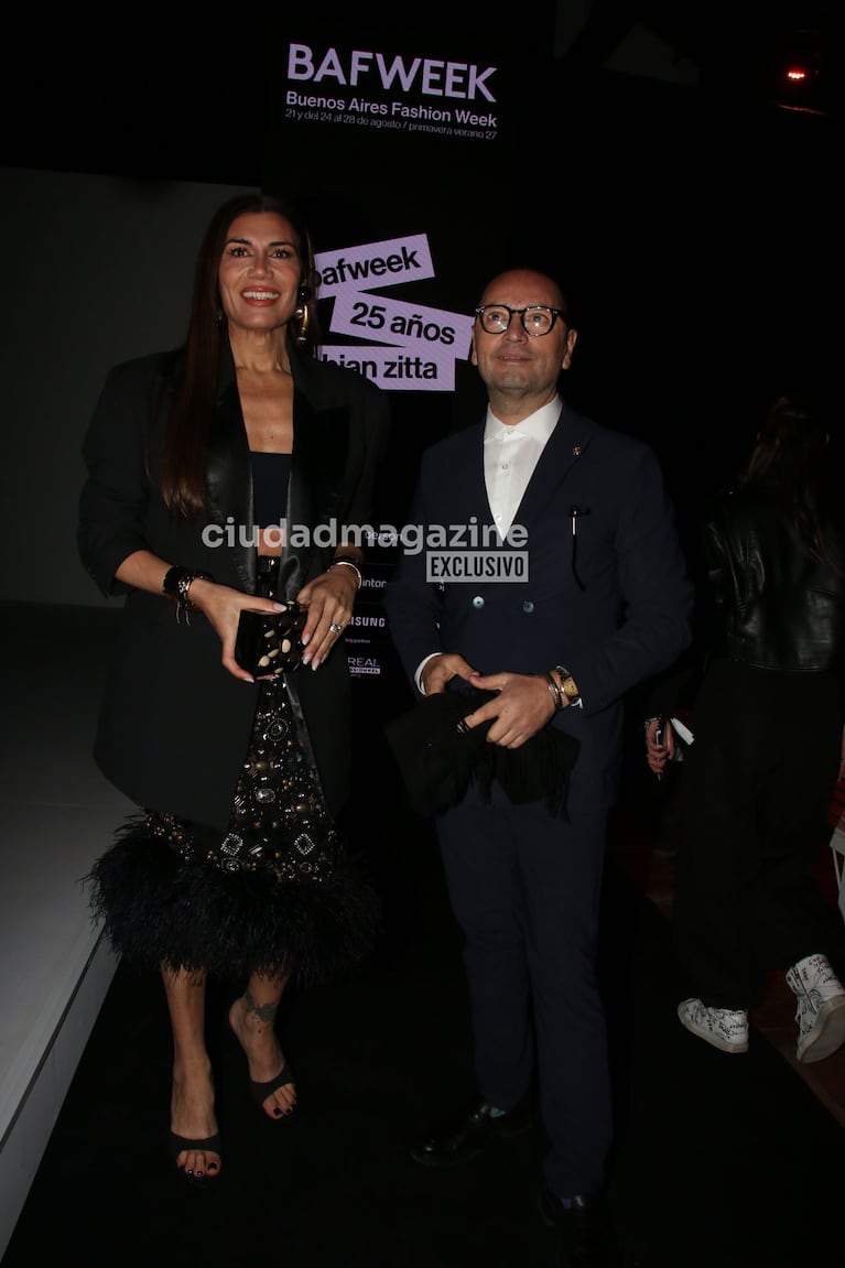 Flor de la Ve y Fabián Medina Flores mostraron sus looks en el desfile de Fabián Zitta (Foto: Movilpress).
