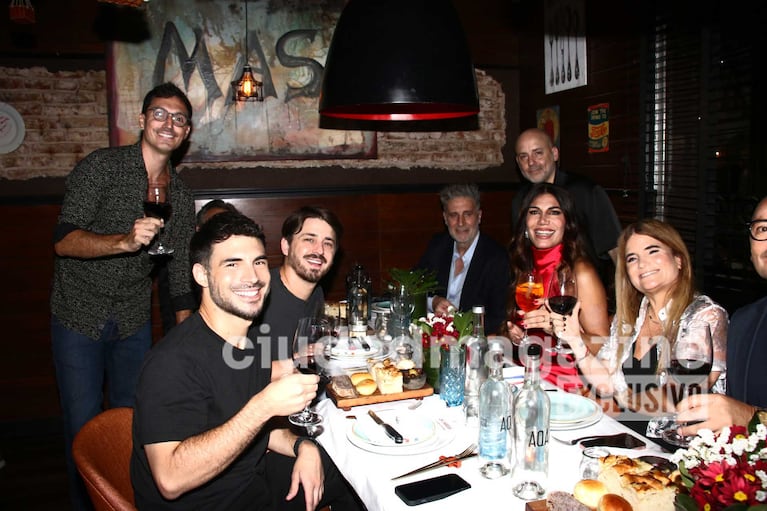 Flor de la Ve y sus invitados  (Foto: Movilpress)