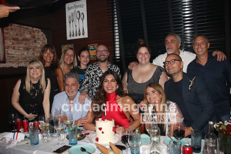 Flor de la Ve y sus invitados (Foto: Movilpress)