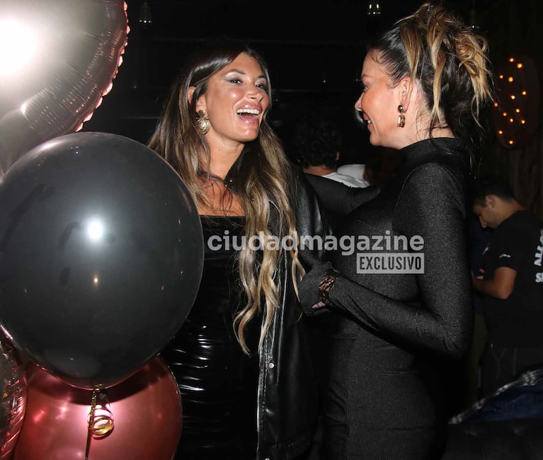 Flor Parise en el cumpleaños de Karina Jelinek (Foto: Movilpress).