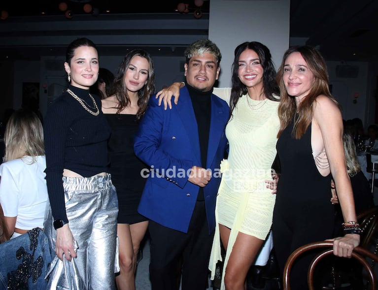 Flor Torrente, Luli Fernández, Kennys Palacios y Verónica Lozano en el cumpleaños de Zaira Nara (Foto: Movilpress).