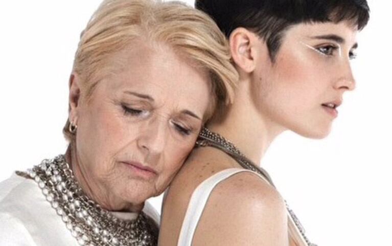 Flor Torrente sumó a su abuela a la campaña de su marca de accesorios (Foto: Morena López Blanco Prensa y Comunicación).