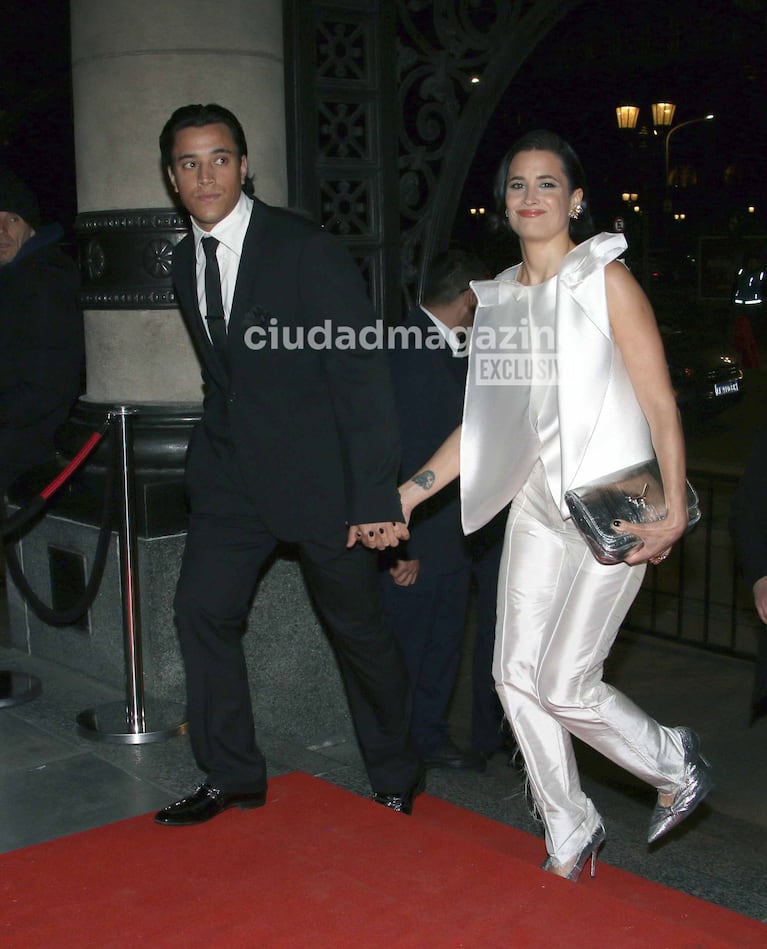 Flor Torrente y su novio Santiago Slapak en la gala de Clarín (Foto: Movilpress).