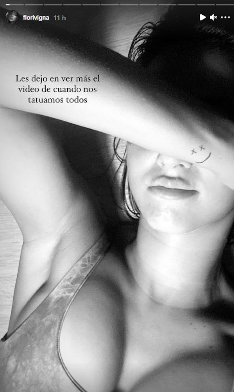 Flor Vigna se hizo un significativo tatuaje con sus amigos de Combate: "Para no olvidarnos lo vivido"