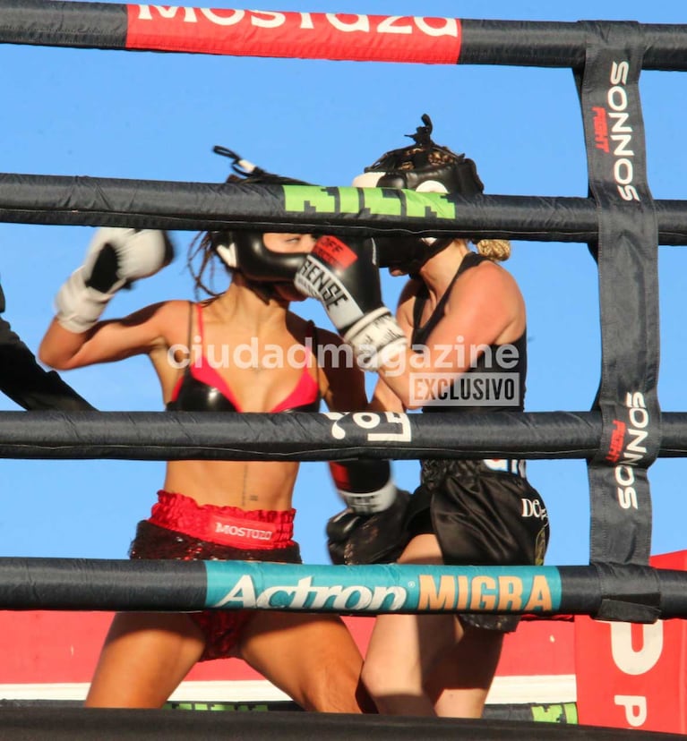 Flor Vigna y Mica Viciconte en el ring de Párense de manos 3 (Foto: Movilpress)
