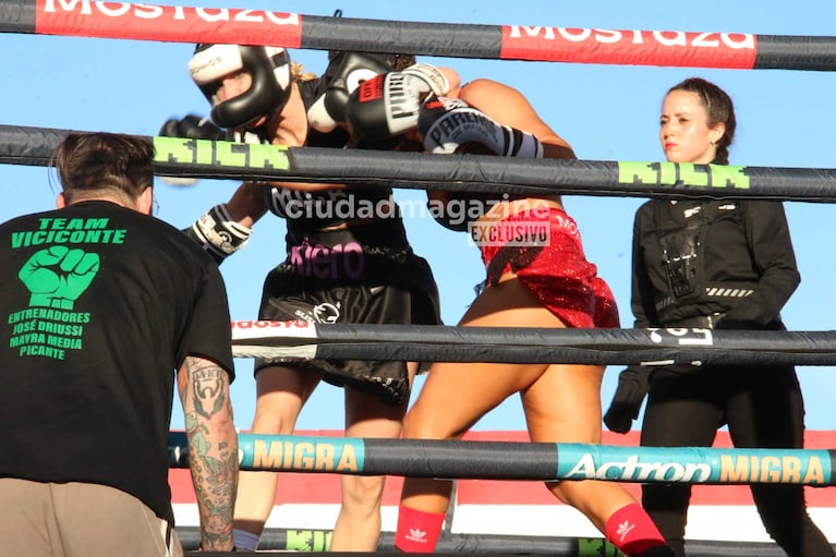 Flor Vigna y Mica Viciconte en el ring de Párense de manos 3 (Foto: Movilpress)
