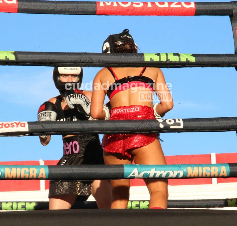 Flor Vigna y Mica Viciconte en el ring de Párense de manos 3 (Foto: Movilpress)