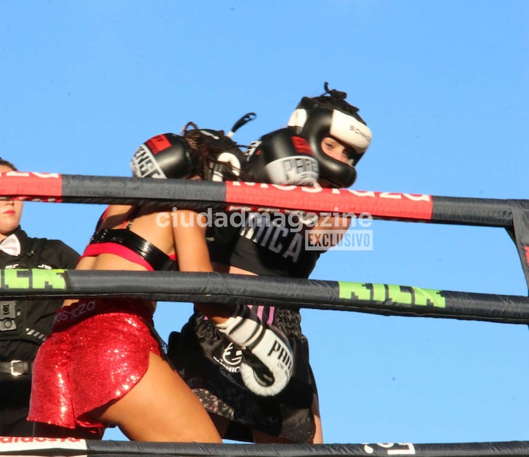 Flor Vigna y Mica Viciconte en el ring de Párense de manos 3 (Foto: Movilpress)