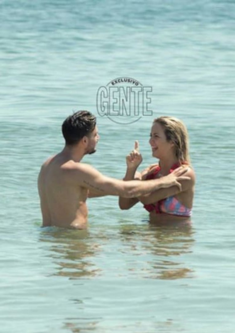 Flor Vigna y Nico Occhiato, enamorados en las playas de Punta: "Esta escapada fue una hermosa forma de comenzar el 2018"