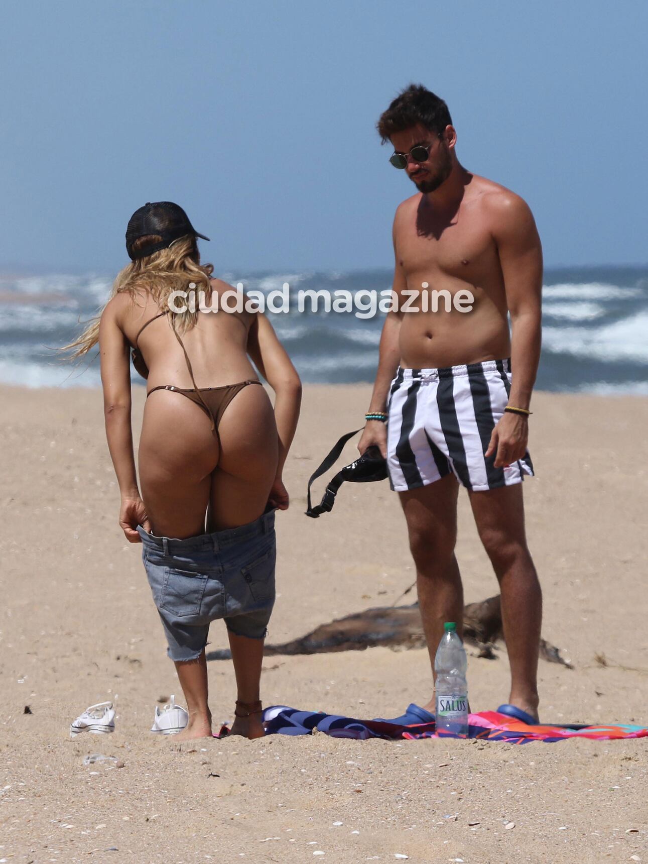 Flor Vigna y Nicolás Occhiatto, mimosos en Punta. Foto: Matías Souto/GM Press