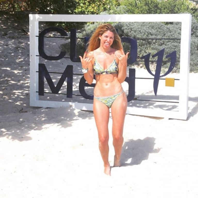 Florencia Bertotti mostró su lado más sexy con una foto en bikini en Cancún: "¡Nos fuimos de vacaciones!"