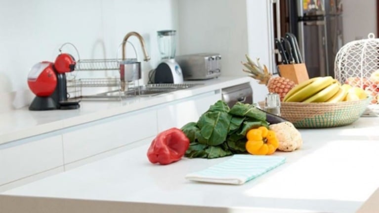 Florencia Peña mostró cómo es su casa en Palermo: amplio jardín y cocina renovada