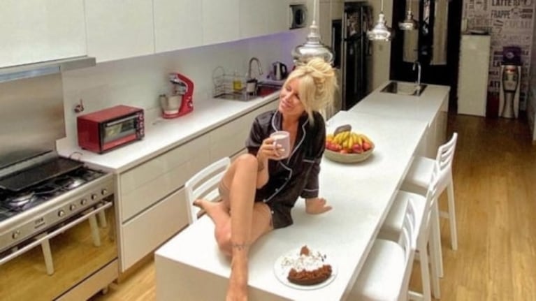Florencia Peña mostró cómo es su casa en Palermo: amplio jardín y cocina renovada