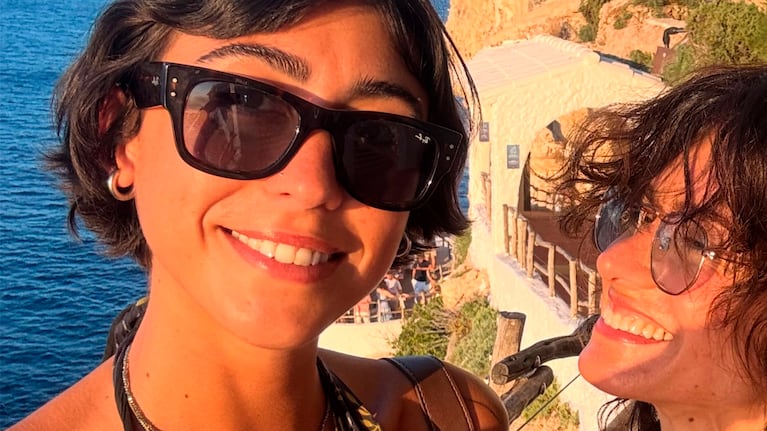 Florencia Raggi y su hija Renata (Foto: Instagram @florraggi)