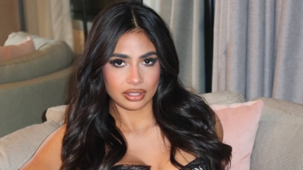 Daniela Celis opens digital application form for suitors