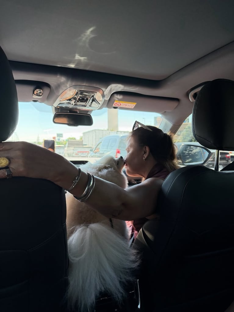 Foto: Instagram (@emiliamernes)