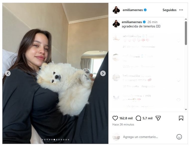 Foto: Instagram (@emiliamernes)