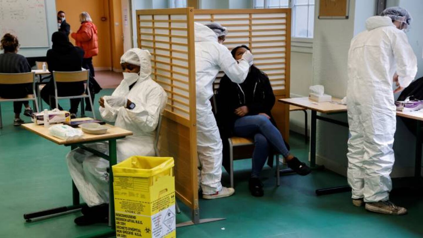 Francia se prepara a levantar por etapas su cuarentena por coronavirus