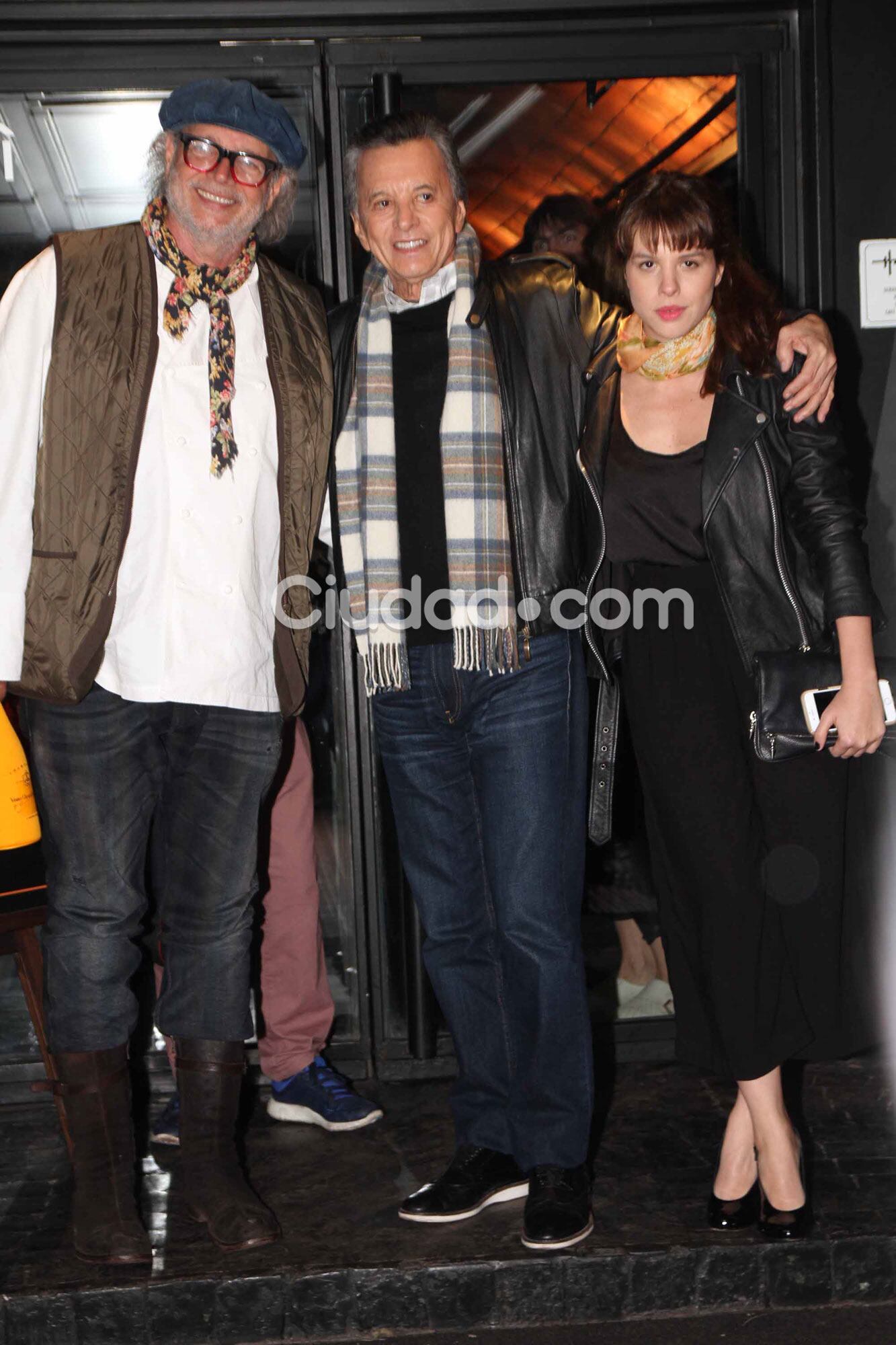 Francis Mallmann, Palito Ortega y su hija menor, Rosario (Fotos: Movilpress). 