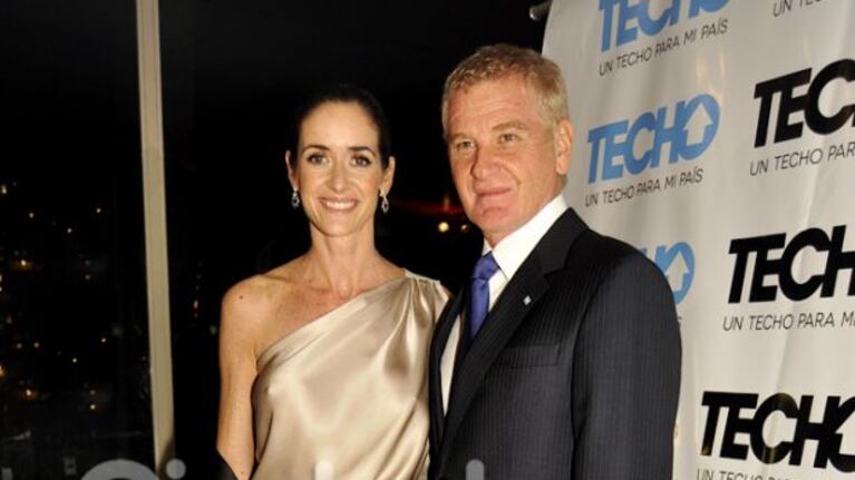 Francisco de Narváez y su esposa en la gala de Un techo para mi País (Foto: Jennifer Rubio).