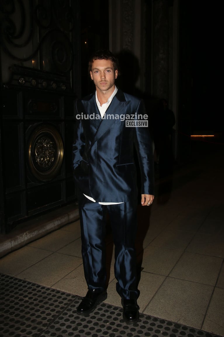 Franco Masini brilló con su look en un evento de lujo (Foto: Movilpress).
