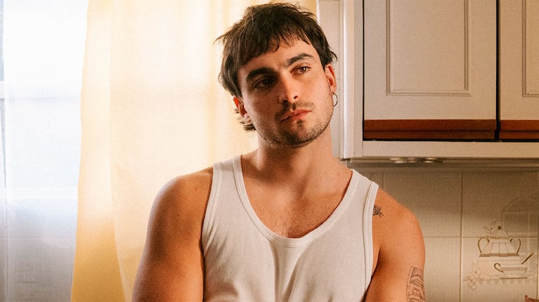 Franco Rizzaro lanzó “Es por Amor” . Ph: Sofía Perusset