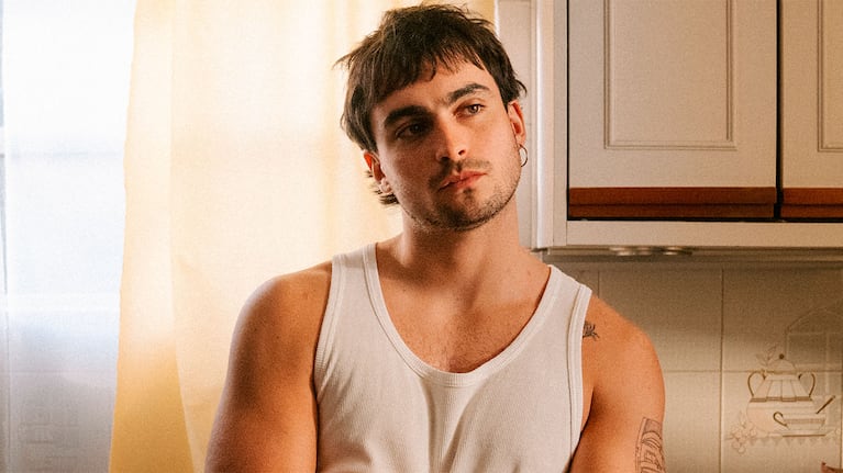 Franco Rizzaro lanzó “Es por Amor” . Ph: Sofía Perusset