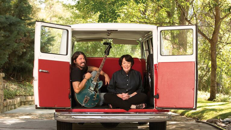 From Cradle to Stage: la crianza de la madre de Dave Grohl al descubierto