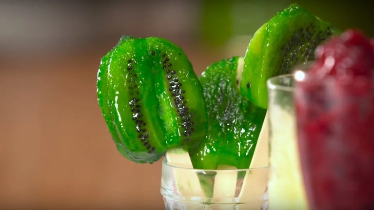 Frutas heladas: un fresco estallido de sabor en cada bocado