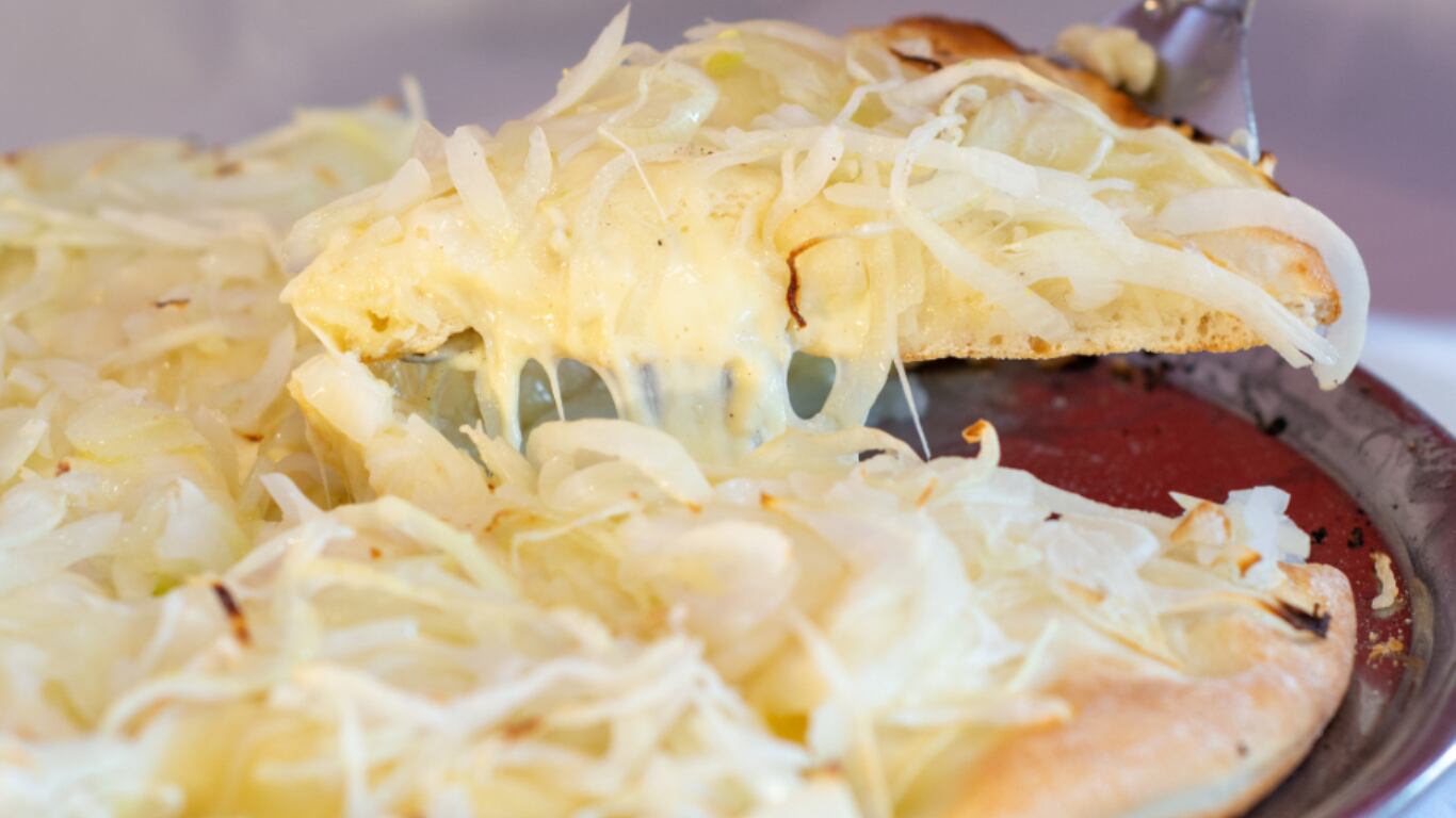 fugazzeta, casera, cebolla